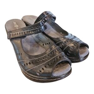 JBU By Jambu Phoenix Comfort Mary Jane 3" Clogs SZ 9 Black Floral Cutouts